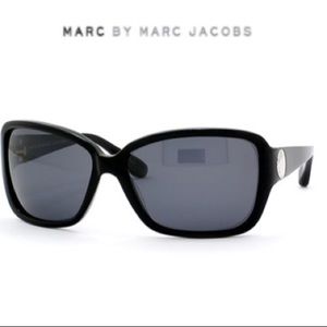 Marc by Marc Jacobs Polarized Sunglasses w/ case!